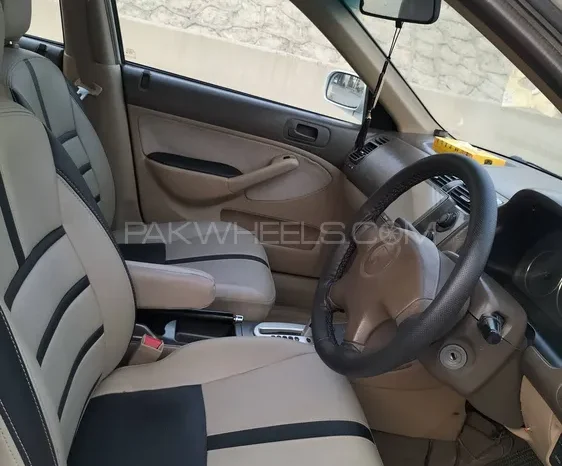 
								Honda Civic EXi Prosmatec 2005 full									