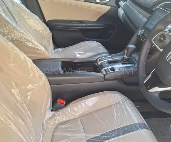 
								Honda Civic Oriel 1.8 i-VTEC CVT 2021 full									