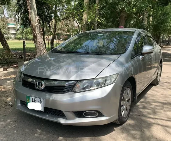 
								Honda Civic VTi Prosmatec 1.8 i-VTEC 2013 full									