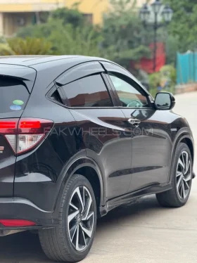 Honda Vezel Hybrid RS Honda Sensing  2017