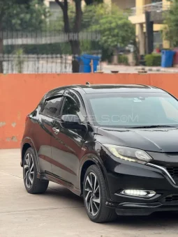 Honda Vezel Hybrid RS Honda Sensing  2017