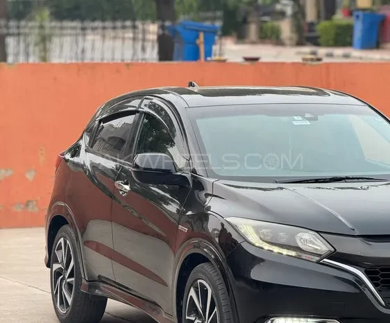 
								Honda Vezel Hybrid RS Honda Sensing  2017 full									