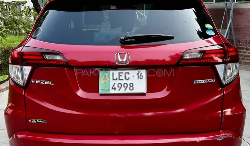 
								Honda Vezel Hybrid Z 2015 full									