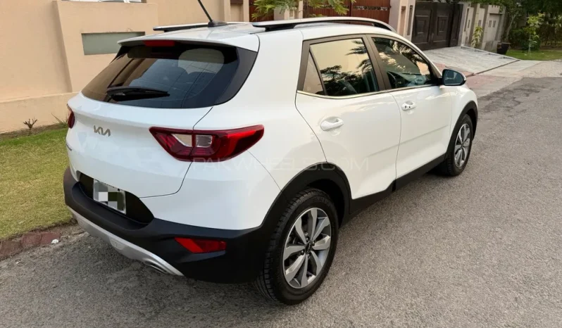 
								KIA Stonic EX+ 2022 full									