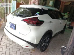 
										Nissan Kicks 2021 full									