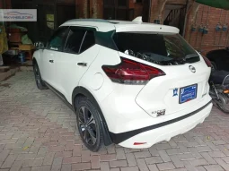 
										Nissan Kicks 2021 full									