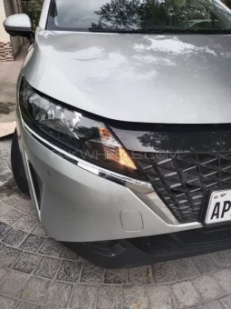 
										Nissan Note e-Power S 2022 full									