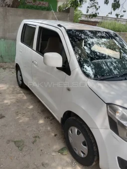 
										Suzuki Wagon R VXL 2015 full									