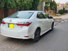 Toyota Corolla Altis Grande CVT-i 1.8 2018