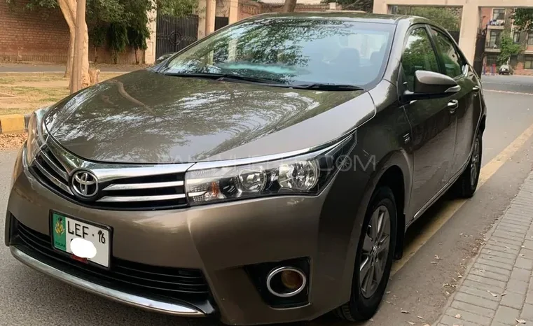
								Toyota Corolla Altis Grande X CVT-i 1.8 Beige Interior 2016 full									