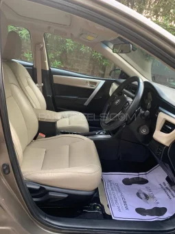 
										Toyota Corolla Altis Grande X CVT-i 1.8 Beige Interior 2016 full									