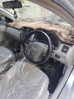 
										Toyota Corolla GLi 1.3 VVTi 2010 full									