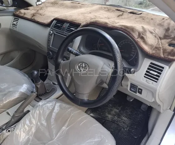 
								Toyota Corolla GLi 1.3 VVTi 2010 full									