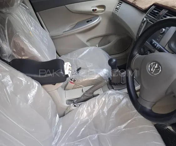 
								Toyota Corolla GLi 1.3 VVTi 2010 full									