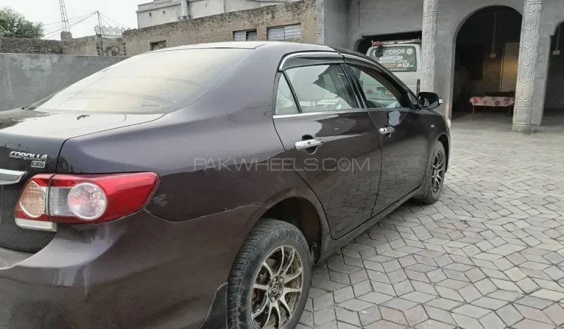 
								Toyota Corolla GLi 1.3 VVTi 2013 full									