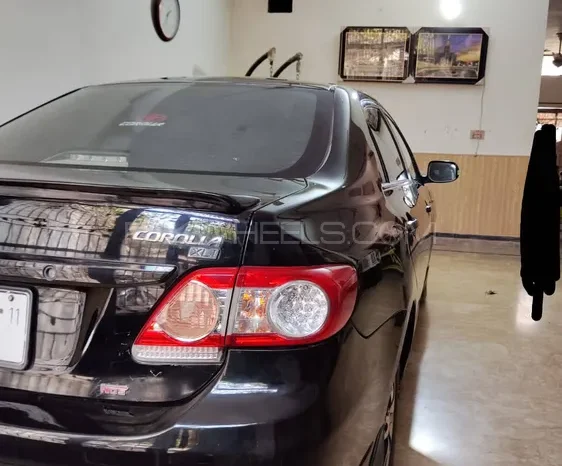 
								Toyota Corolla XLi VVTi Ecotec 2011 full									