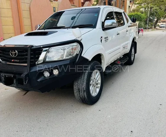 
								Toyota Hilux Vigo Champ TRD Sportivo  2012 full									