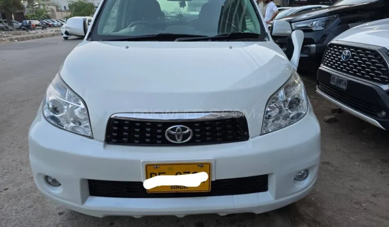 
								Toyota Rush X 2015 full									