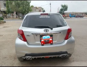 Toyota Vitz F 1.0 2012