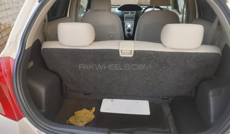 
								Toyota Vitz B Intelligent Package 1.0 2006 full									