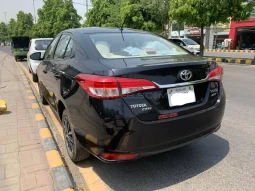
										Toyota Yaris Sedan ATIV CVT 1.3 2021 full									