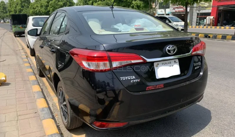 
								Toyota Yaris Sedan ATIV CVT 1.3 2021 full									